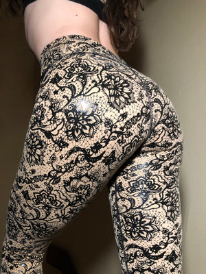 BLAIR (Black Lacy Adaptable Impressive Resilient) Goddess Grip Leggings